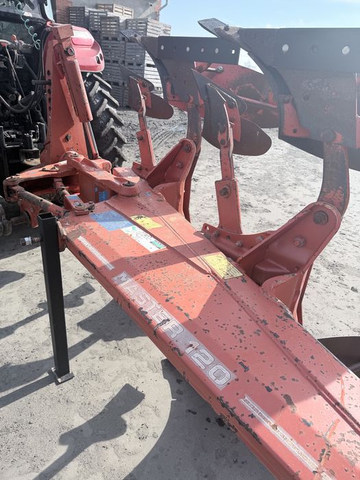 Pług Kuhn 4 skibowy obrotowy Kuhn master 120