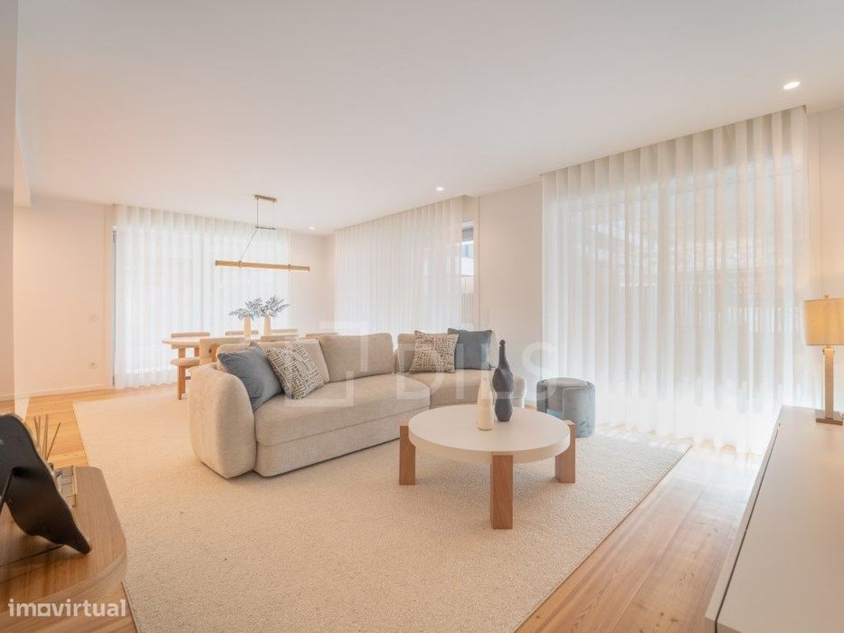 Apartamento T1 com Vista Mar na Seca do Bacalhau