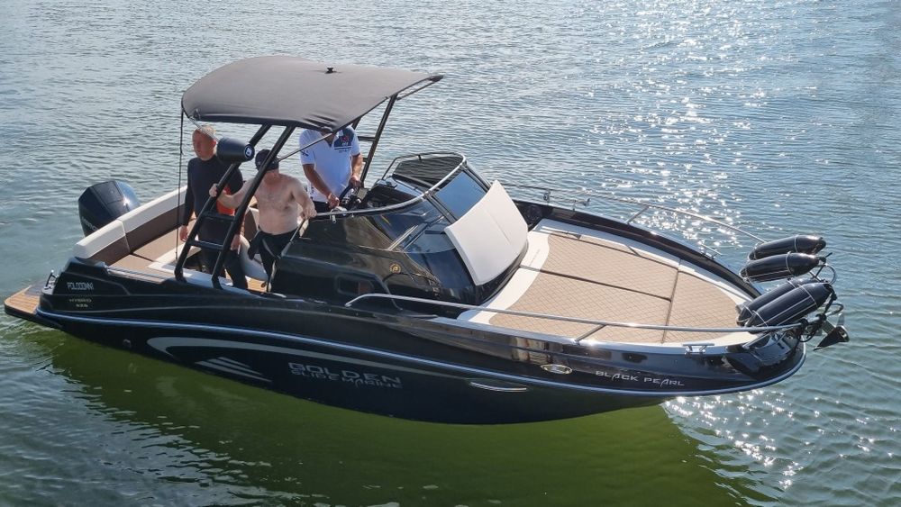 Motorowka Hybrid 626 Wake Edition sundeck HoReCa