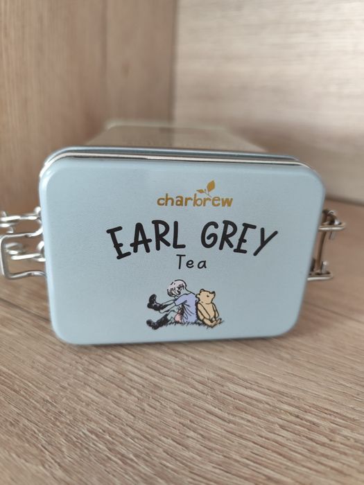 Lata de chá ursinho Poo( vazia).