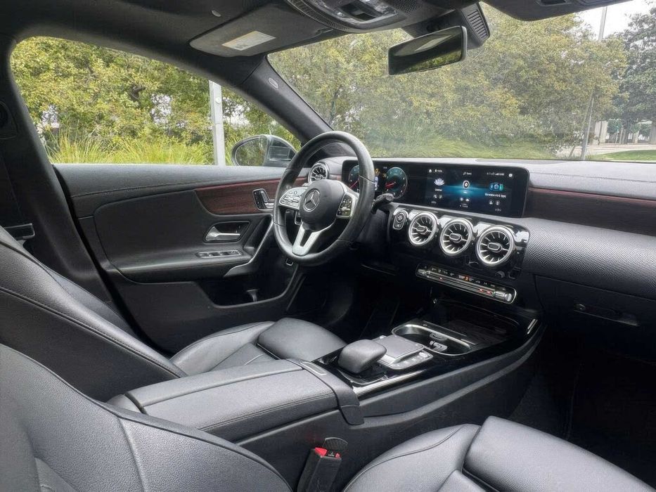 Mercedes-Benz Cla 250      2022