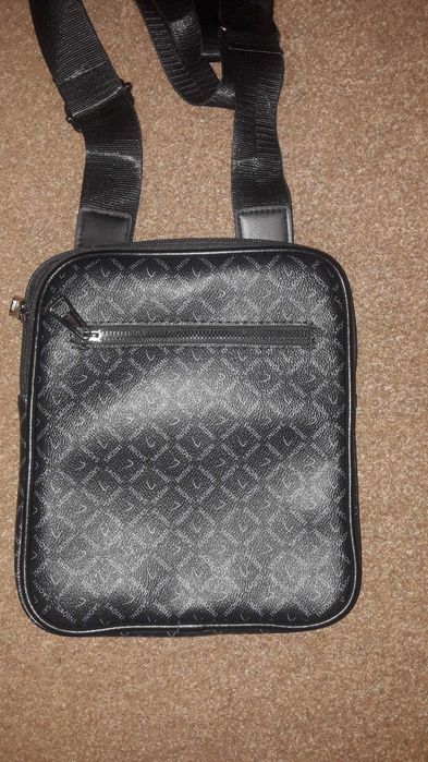 продам мужскую сумку через плече