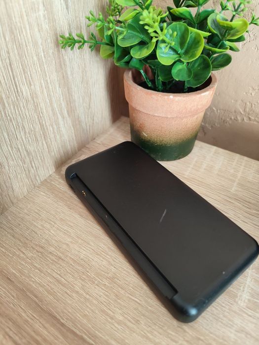 Павербанки б/у з швидкою зарядкою 20W