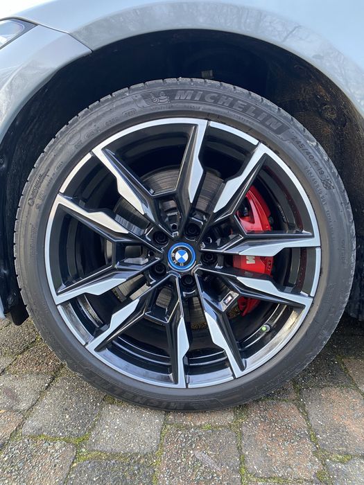 Продам свй автомобиль BMW I4 M50 2023 г пригнаный из Америки.