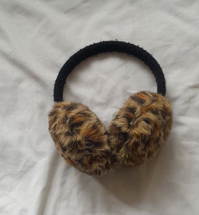 Nauszniki na zimę w panterkę