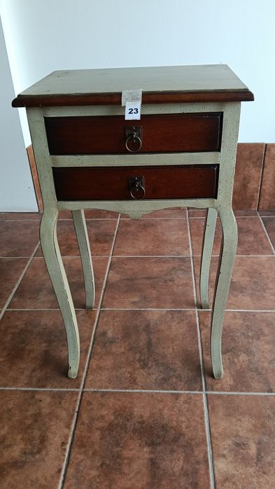 Elegante Mesa de Cabeceira Alta / Camiseiro Auxiliar em Estilo Clássico Shabby Chic