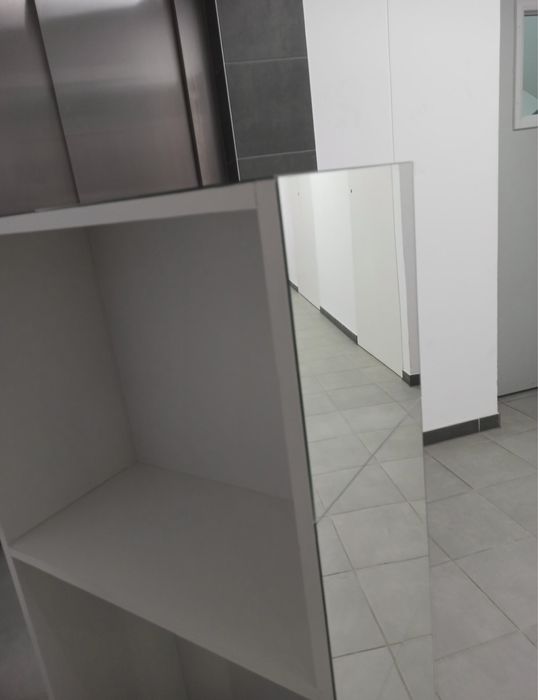 Recepcja lada recepcyjna kosmetyczna lustrzana mała glamour szklana