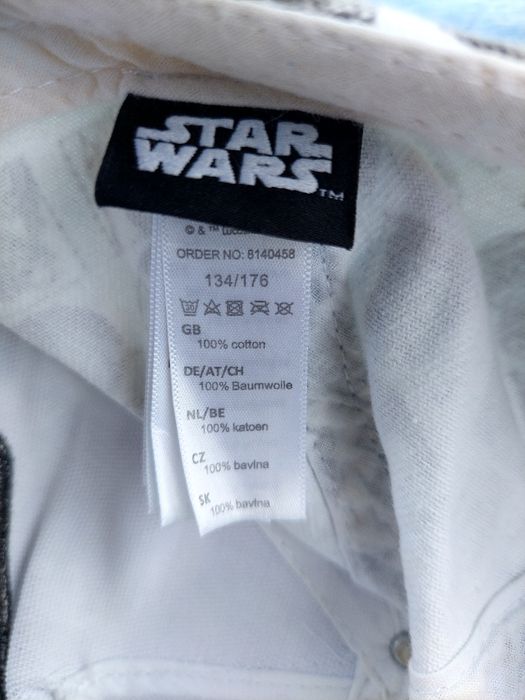 Кепки, бейсболки фірмові