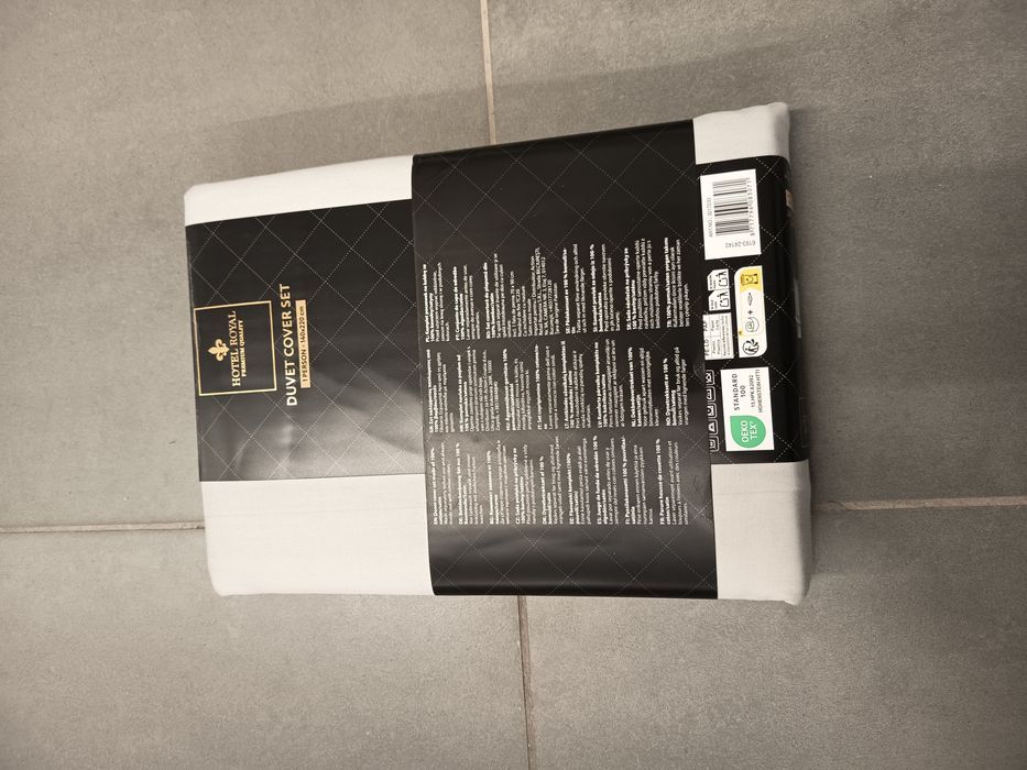 Nowy beżowy komplet pościeli Hotel Royal