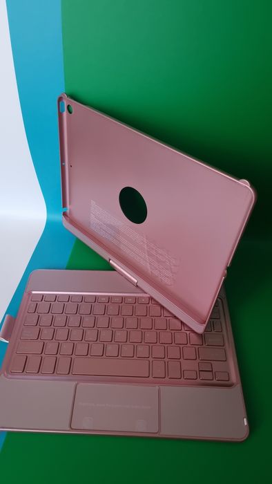 Etui z klawiaturą i touchpadem do iPada 10.2" (8. i 9. generacji) – ró
