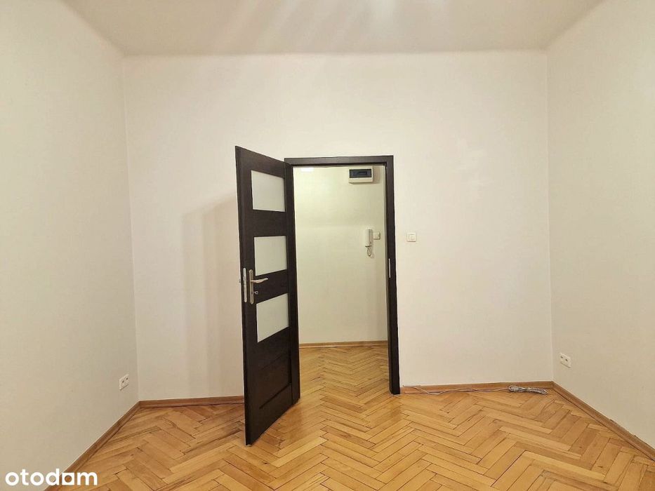 metro Stare Bielany,balkon z widokiem na ogród