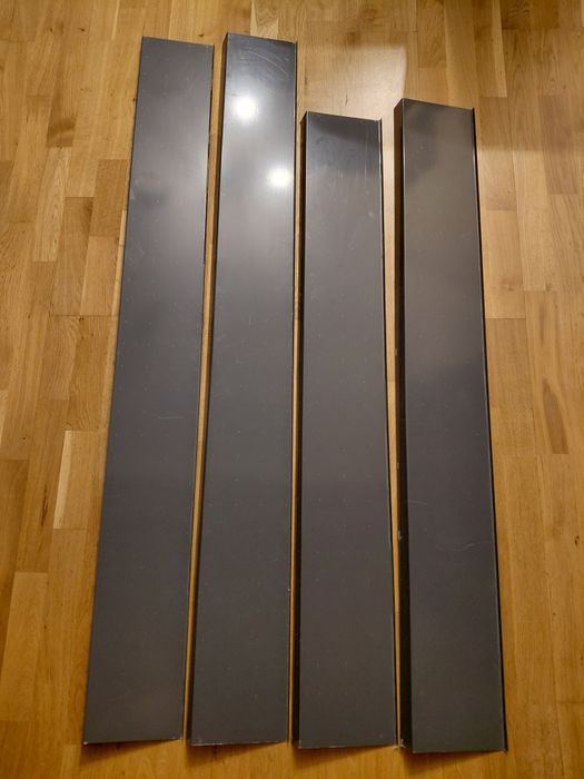 Parapet  metalowy zewnętrzny