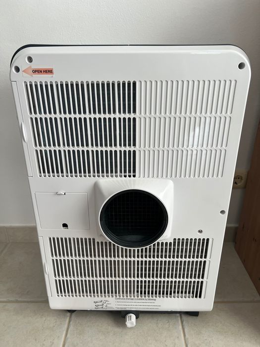 Ar Condicionado Portátil - Avariado para peças.