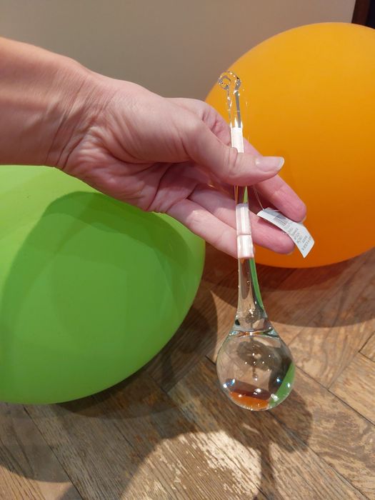 Szklana dekoracja, zawieszka