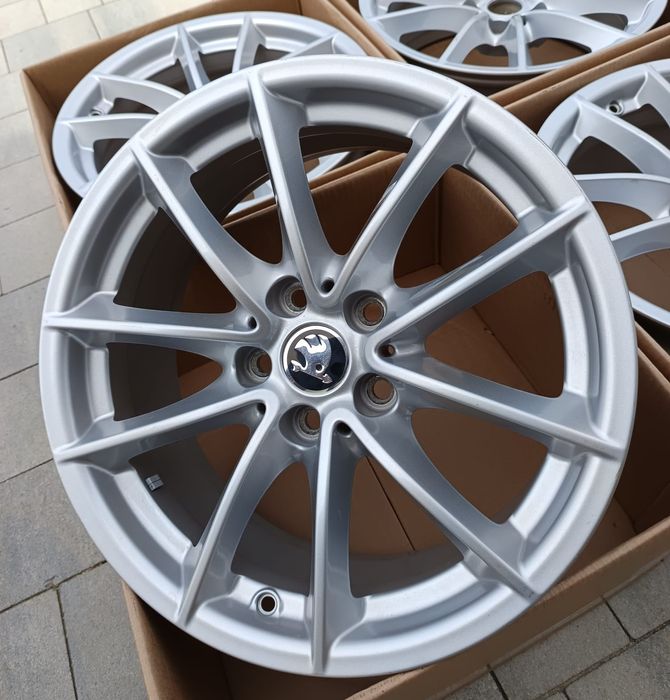 Felgi 16" 5x112 BMW OEM G20 G30 X1 X3 Audi A4 A8 Q7 VW Srebrne Nowe | #B1