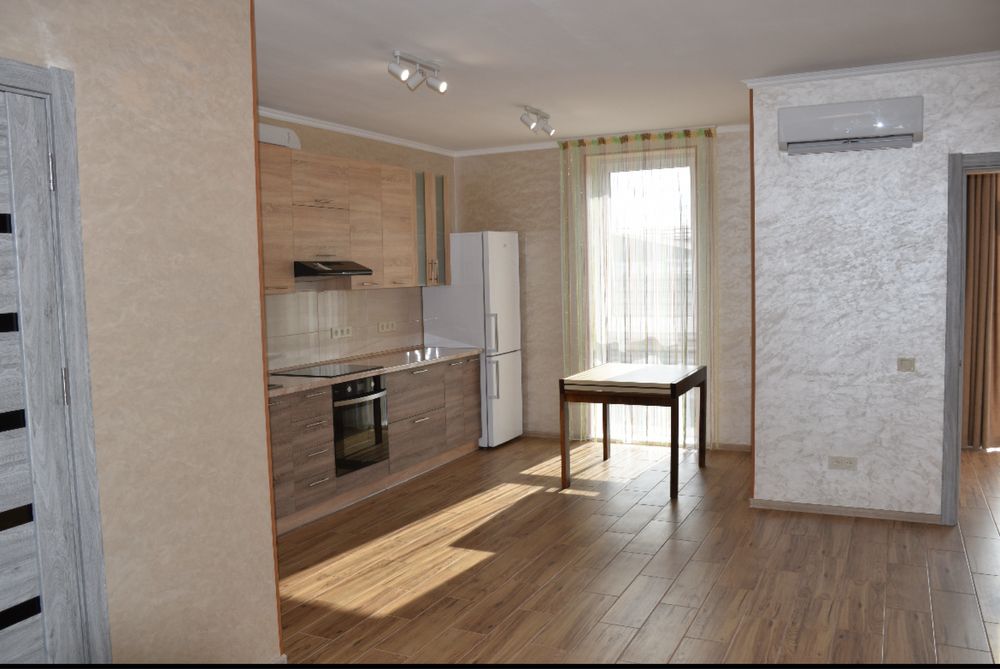 Продам двокімнатну квартиру Калинівка Фастівський райо ЖК. Калинатаун.