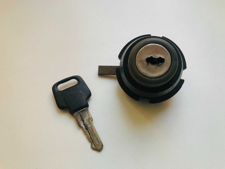 Замок с ключиком