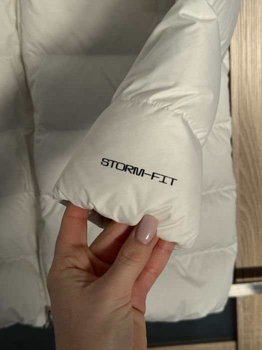 Kurtka Nike Puchowa, rozmiar S, bardzo dobry stan