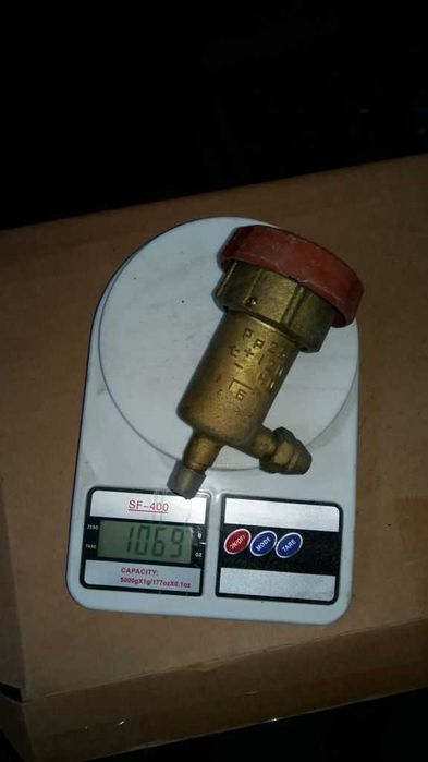 Продам по ціні лома латуні -40шт. нові клапана фреон, хладон, -35,5 кг