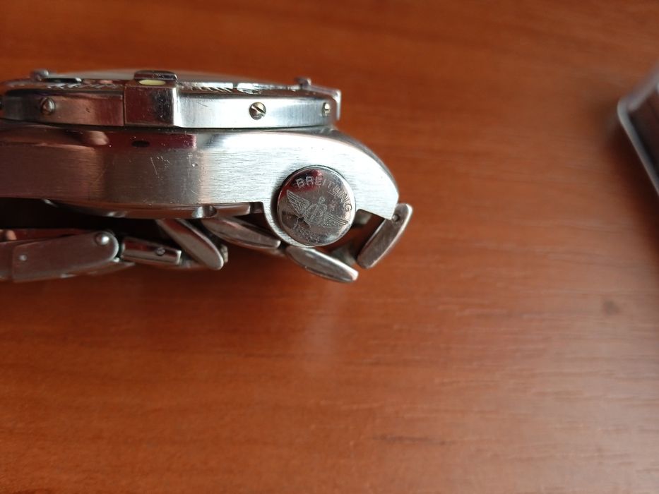 Продам наручний годинник