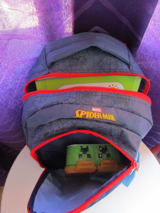 Mochila para criança do Homem-Aranha - excelente estado de conservação