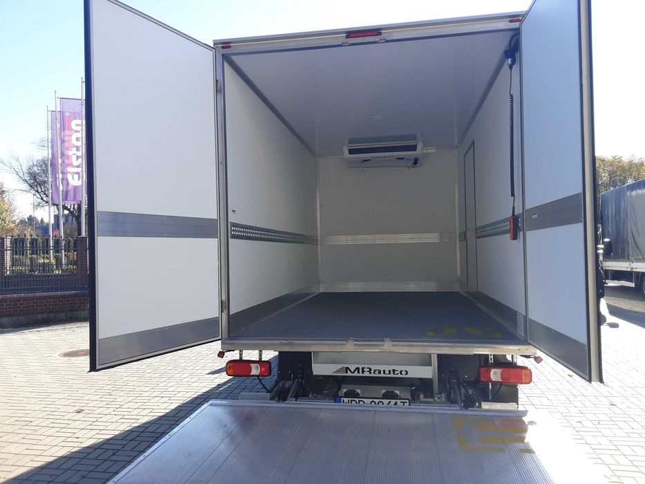 Wynajem Iveco Daily Chłodnia/Izoterma/Kontener/Winda 8EP ŚLĄSK