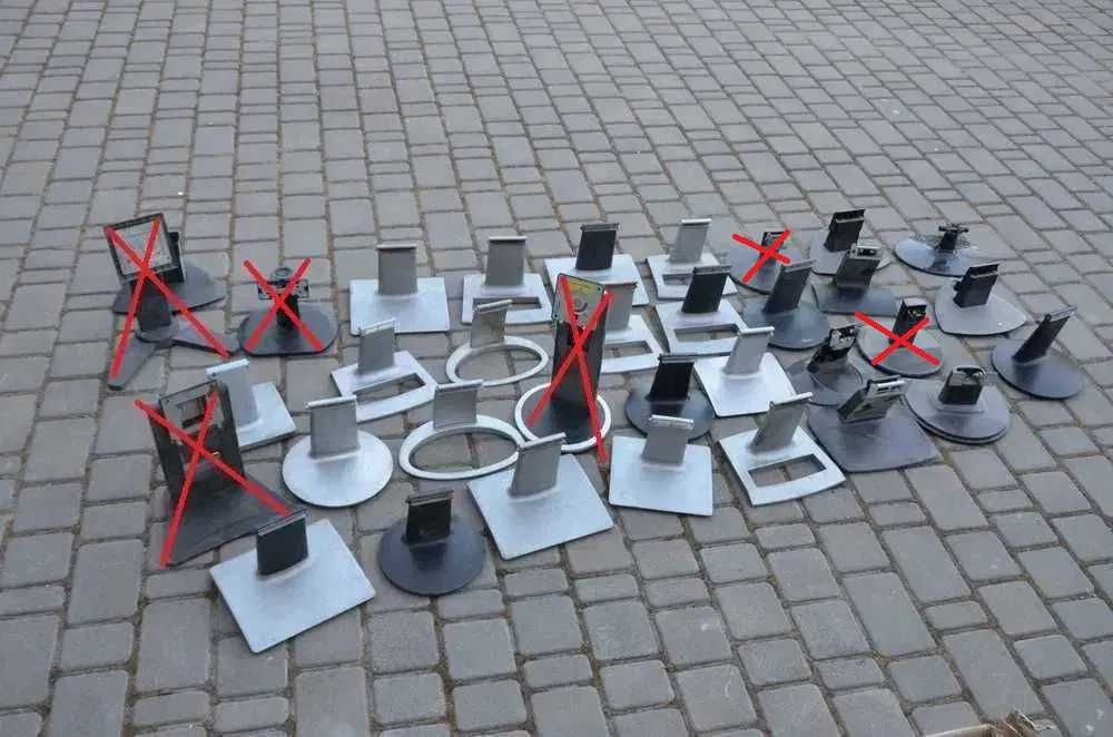 Підставка (нога, кріплення) для монітора.