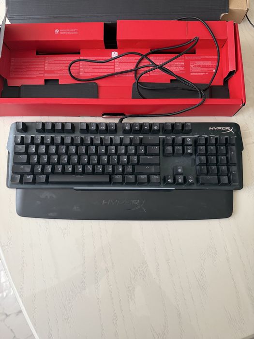 Продам клавіатуру HyperX