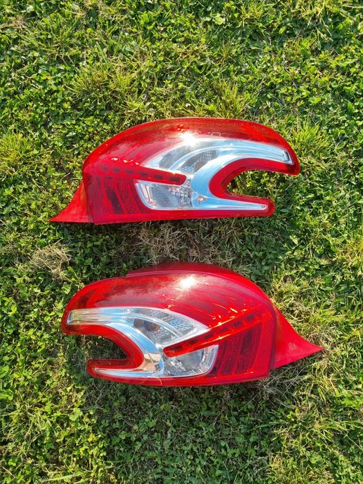 Luzes Traseiras Peugeot 208