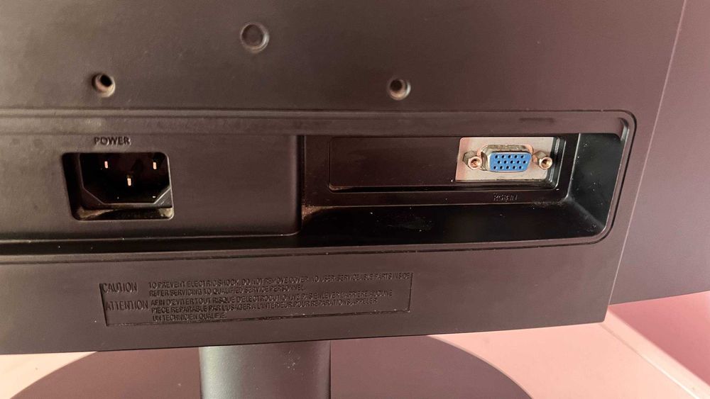 Монітор Samsung SyncMaster E1920 18.5" VGA
