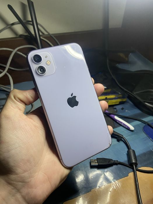 iPhone 11 128GB Purple з рідною коробкою на запчастини / донор