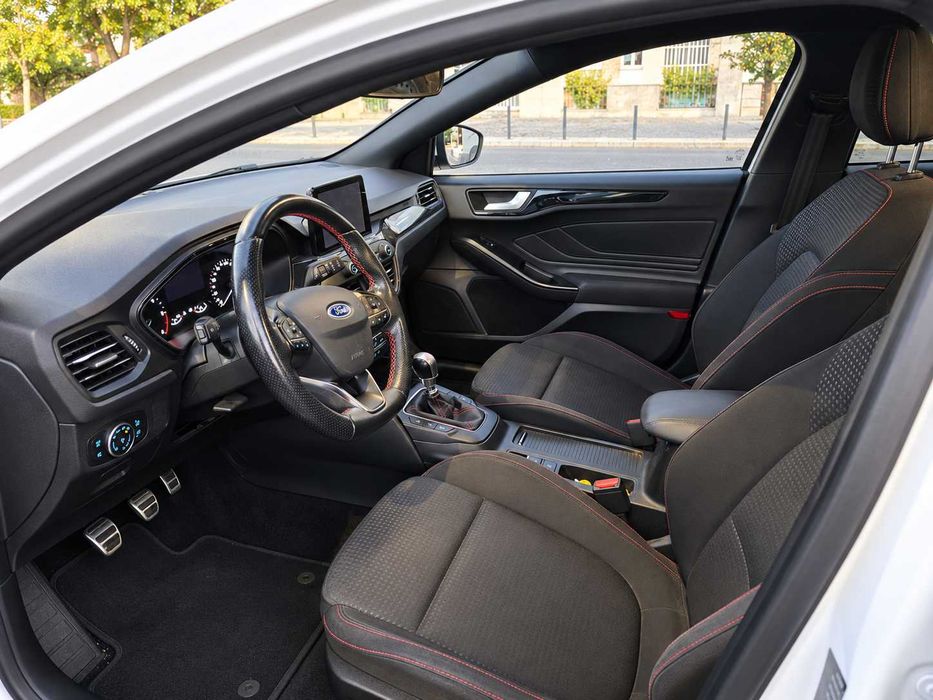 Ford Focus 1.5 EcoBlue ST-Line — 2018 — 157.000 km — photo 2