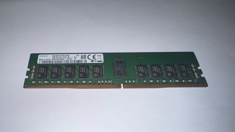 Pamięć RAM DDR4 PC Samsung 16GB 1Rx4 PC4-2400T-RC1-11-DC0