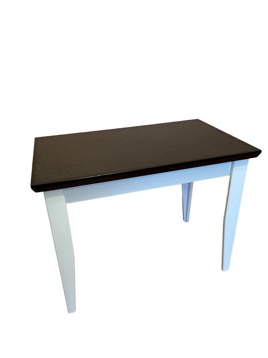 Кухонний стіл новий в упакуванні.