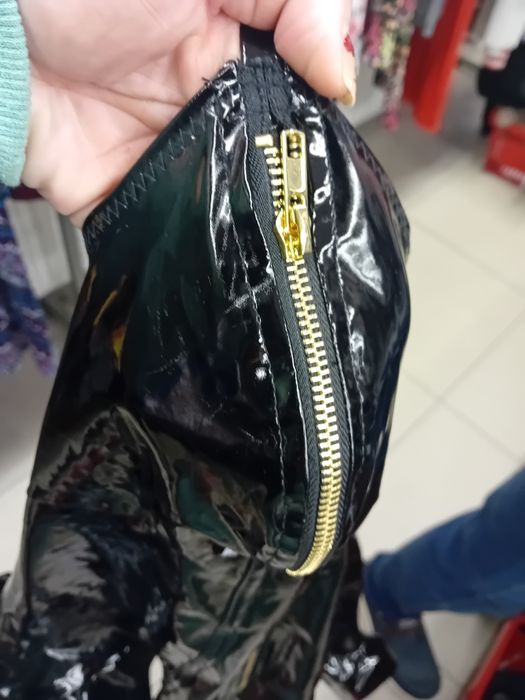 Gorset kombinezon czarny latexowy lateksowy zamki zamek 40 l