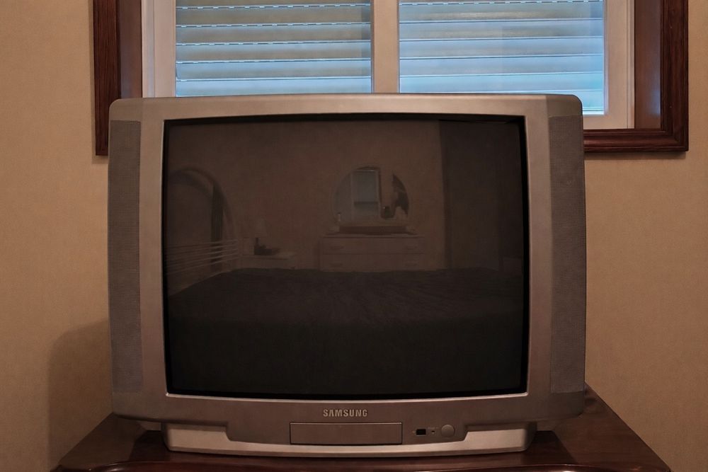 TV Samsung 24” (Tubo/CRT) – Funcional
