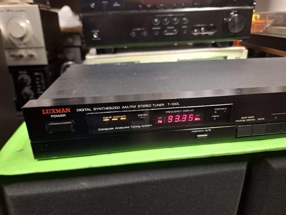 Tuner Luxman T-100L