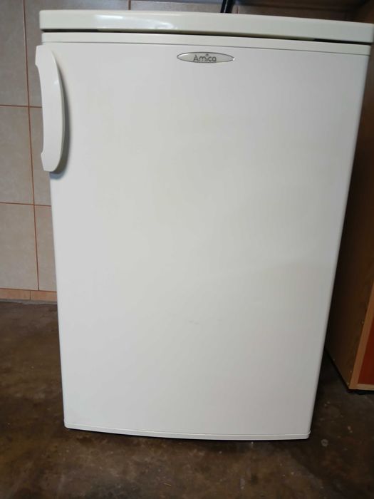 Lodówka/Chlodziarka mała Amica Ak130