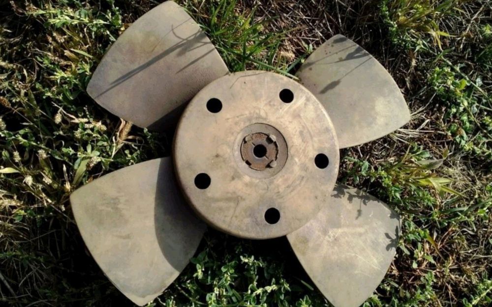 Кулер , компьютер, вентилятор , крыльчатка, лопасти , пропеллер