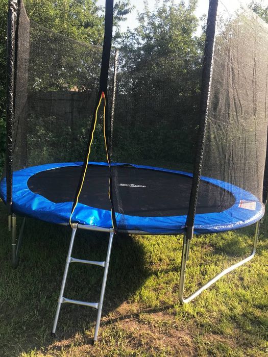 Дитячий батут з сіткою . Детский батут.