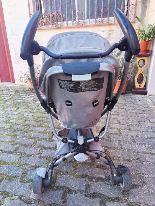 Vendo carrinhos de bebê/criança