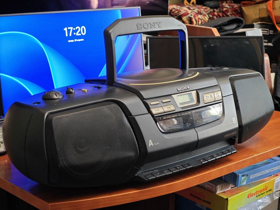 Магнитола Sony CFD-222L, условно рабочая