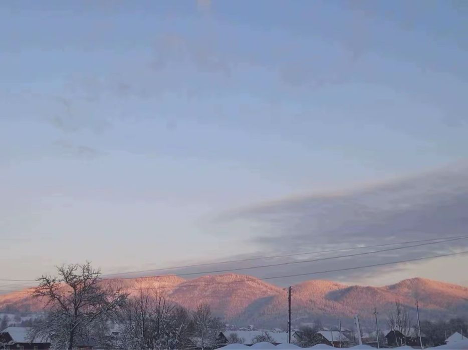 Автономний Котедж у Карпатах | Вид на річку