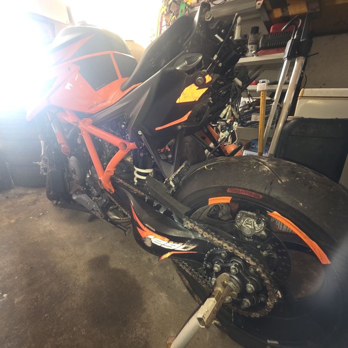 KTM 1290 superduke 2022