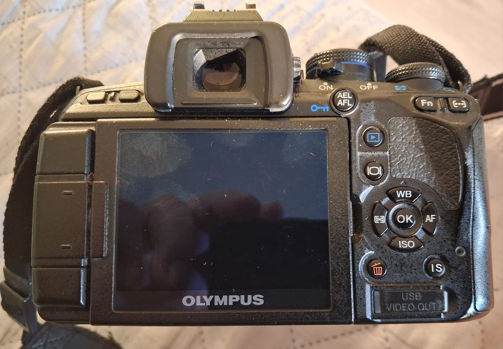 Aparat OLIMPUS E-620 + HLD-5