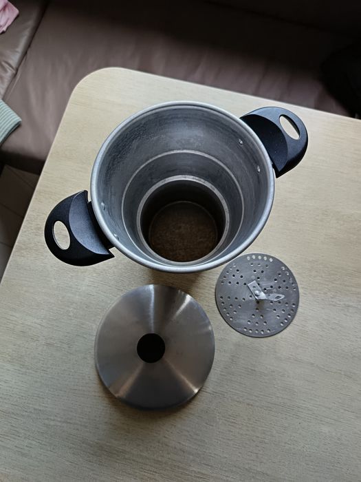 Cuscuzeira pouco usada