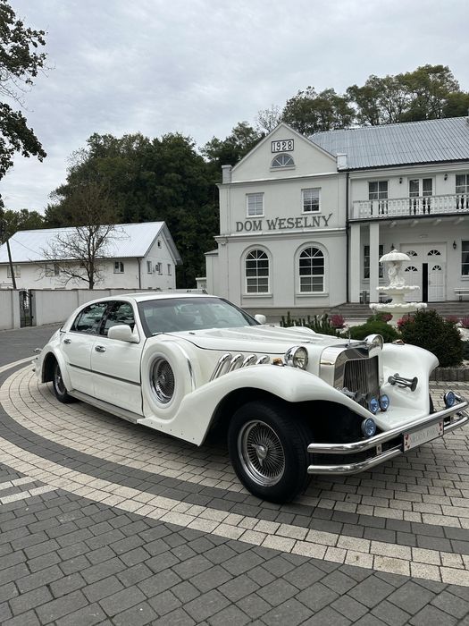 Wołga Lincoln auto samochód do ślubu wesele retro wedding klasyk