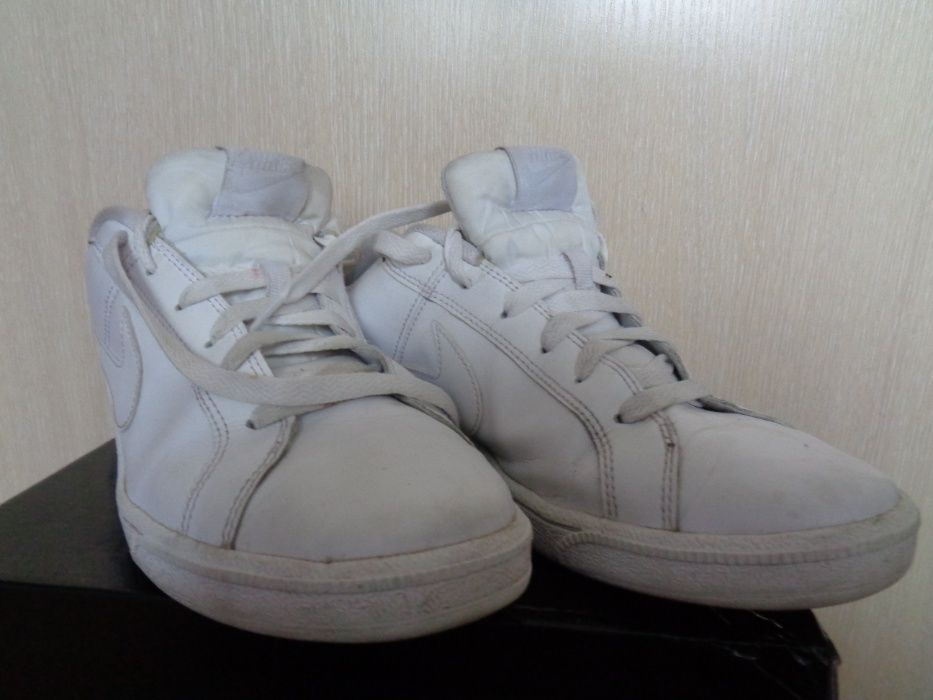 NIKE uniseks skóra naturalna 44