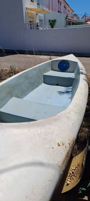 Canoa em fibra de vidro