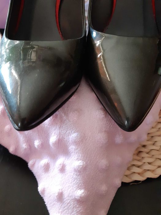 Szpilki Ochnik rozmiar 37